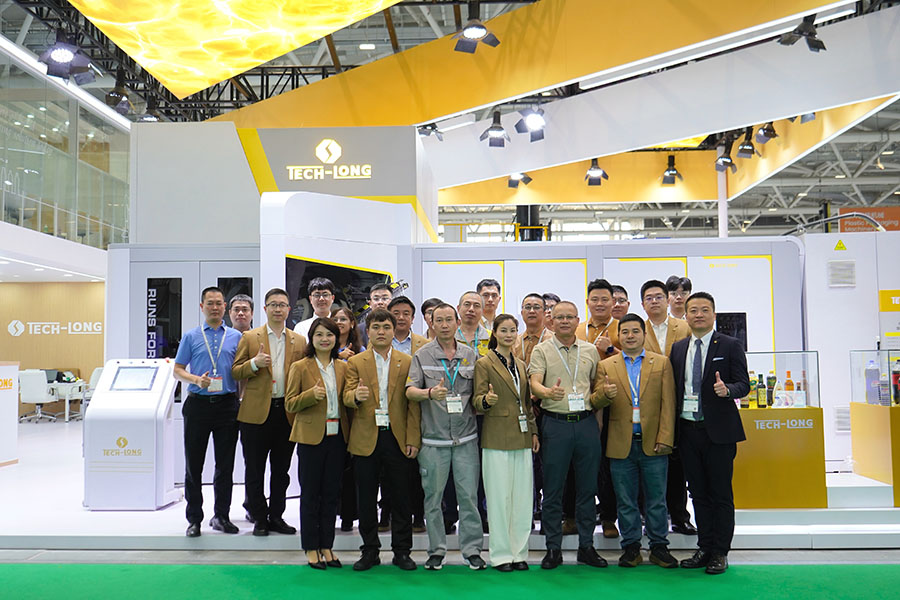 拉斯维加斯9888闪灼CHINAPLAS：：：高效驱动，，，智塑未来！！